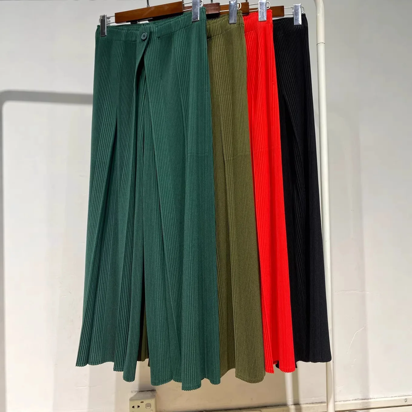

Miyake Pleated Women's 2026 Spring and Fall New Pleated Pants Female Elastic Waist Hundred Casual Wide-legged Pants Female Pleat