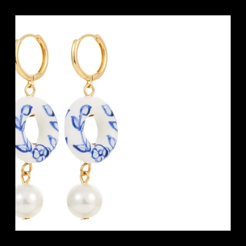 التصميم الأصلي سلسلة الخزف الأزرق والأبيض مطرز السيراميك اللؤلؤ الإناث البولكا نقطة المينا