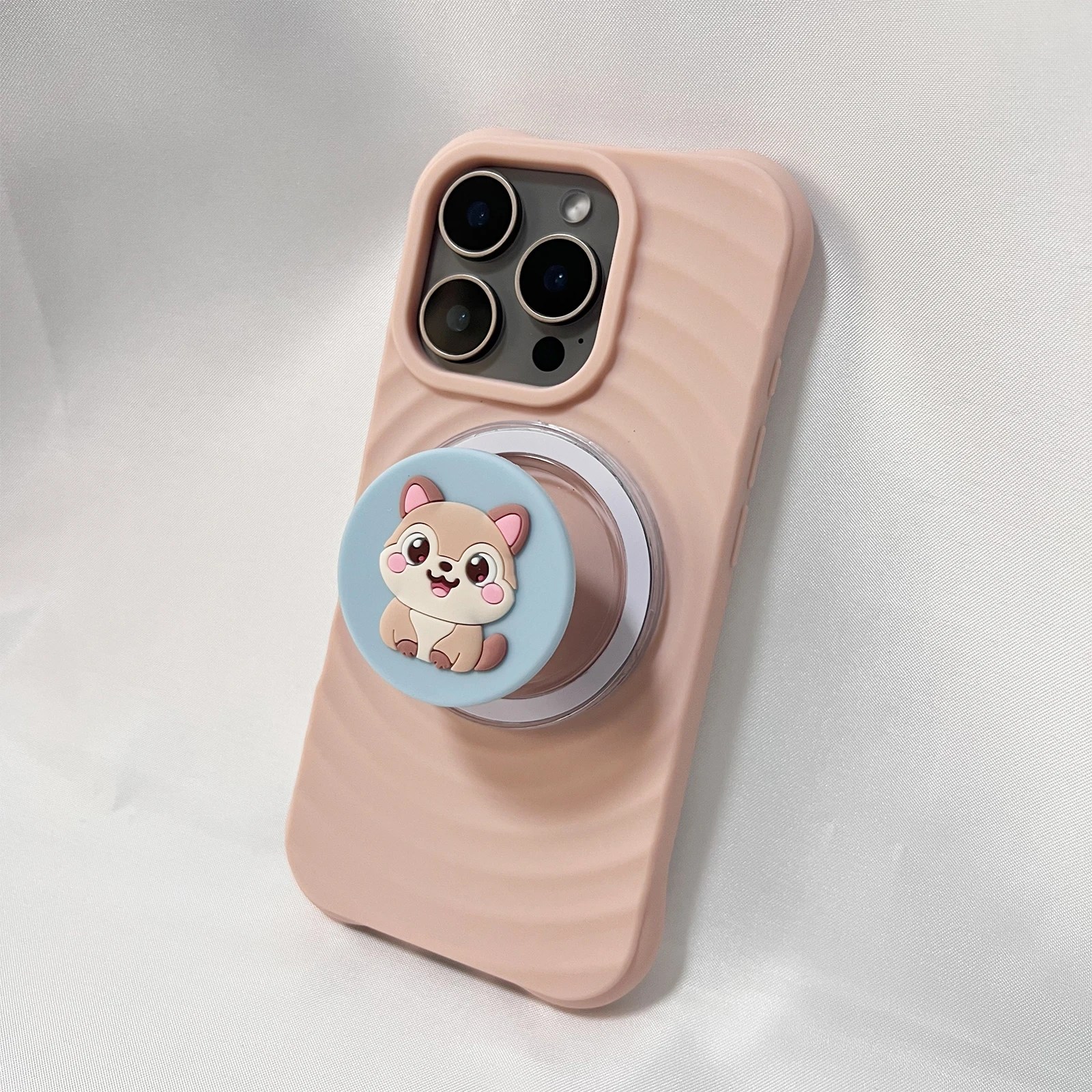 ふわふわ可愛い動物の子犬型スマホホルダー グリップトック 携帯スタンド iPhone 17 iPhone 16Pro Max Samsung対応