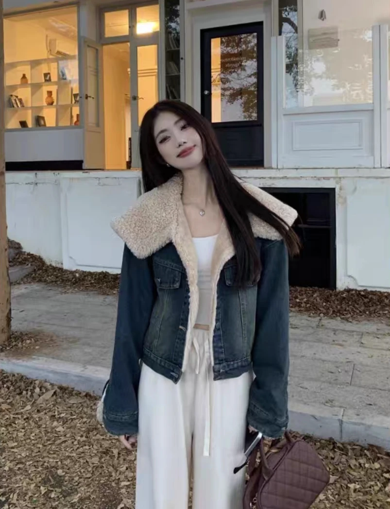 

Джинсовое пальто для женщин, длинное меховое плюшевое женское зимнее пушистое плиссированное пальто на шнурке для отдыха, стеганые куртки для городских социальных сбора Femme