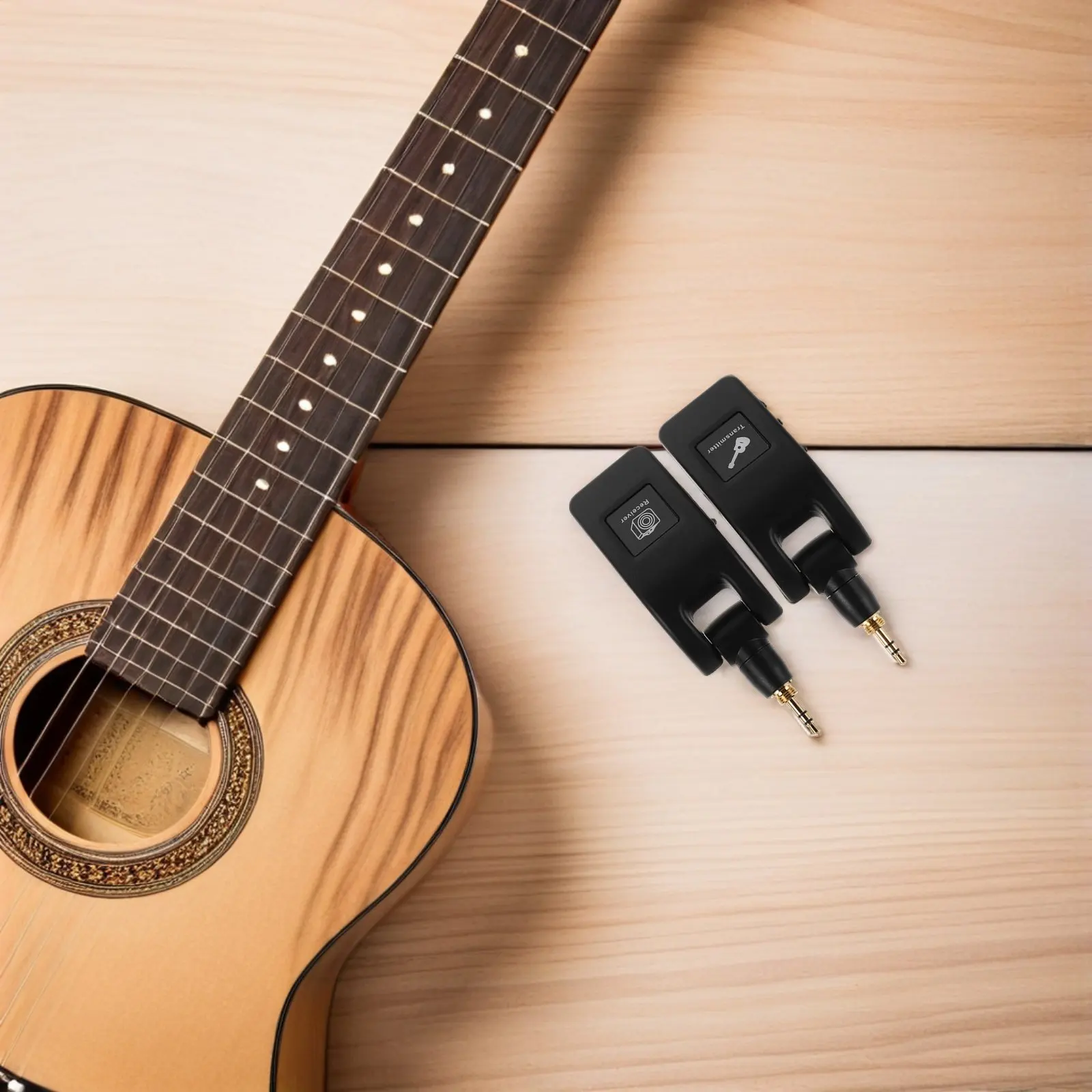 

Беспроводная система для электрогитары (1 комплект) – система беспроводной передачи сигнала для выступлений на сцене, занятий и домашнего использования