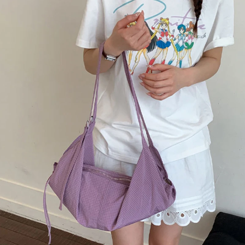 Hobos Halbmond-Dumpling-Form Umhängetasche, Koreanische Damen-Schultertasche, Japanische Minimalistische Casual Pendler-Reisetasche – Detail 15