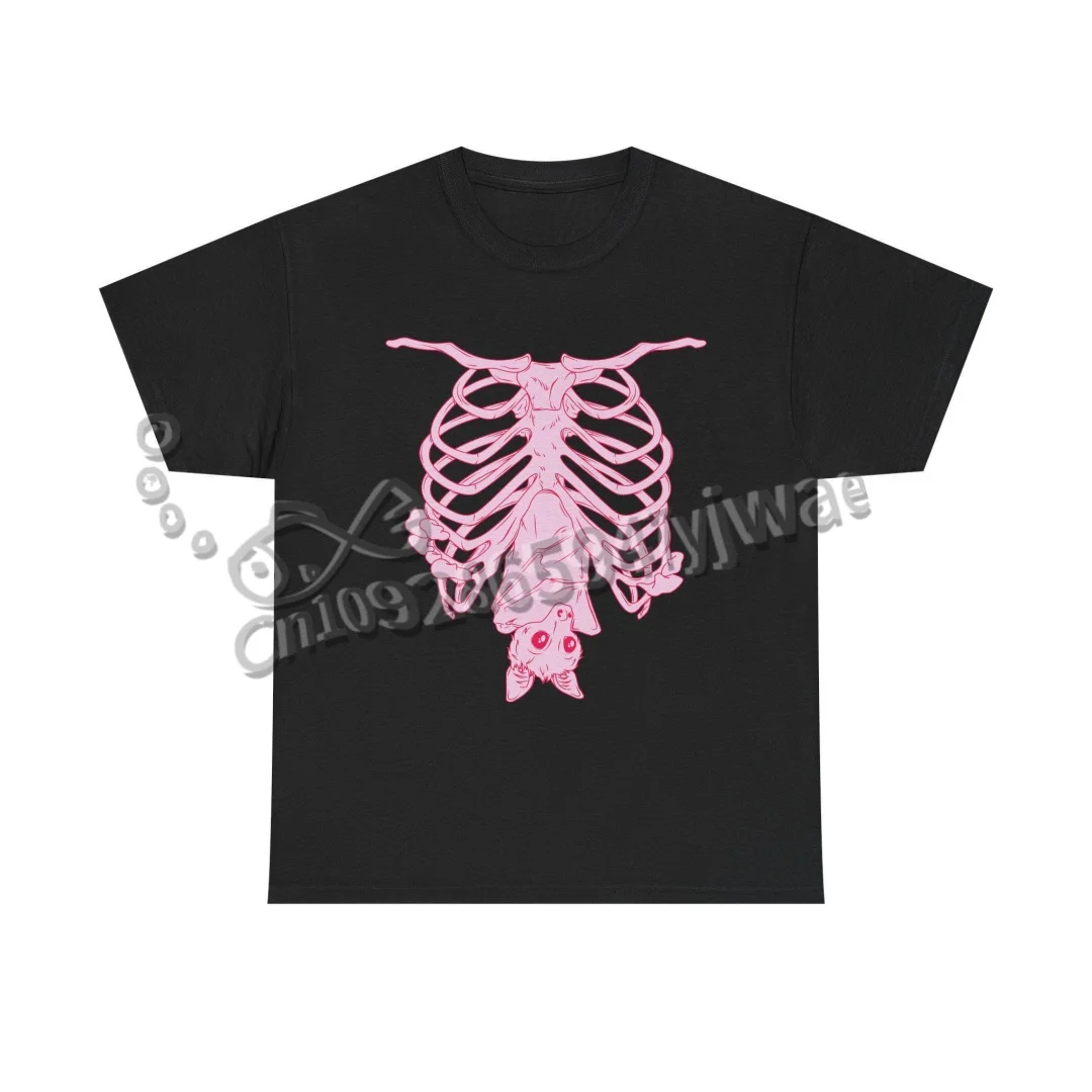 Rosa Rippen-Skelett-Fledermaus-Shirt Halloween Pastell-Gothic-Stil Hexen-Shirt Kleidung Yami Kawaii Streetwear T-Shirt Damen- und Herrenbekleidung – Detail 3