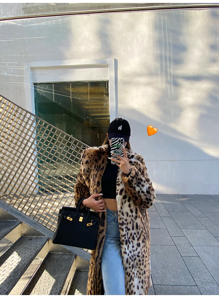 Lautaro Winter Long Warm Thick Leopard Fluffy Faux Fur Coat Women Tiger Print Runway Loose Luxury Designer Clothing Women 2022