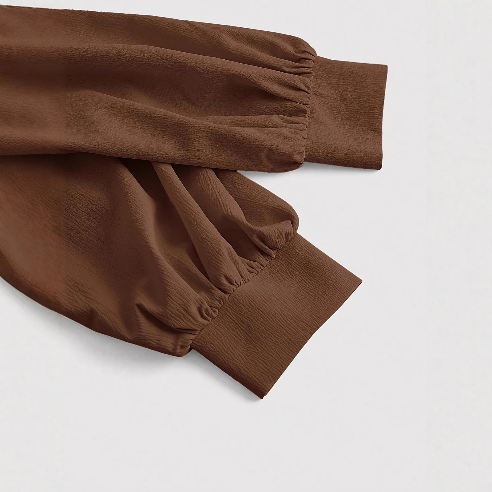 Kollektion 2025, langärmliges Oberteil mit Kragen und asymmetrischer Taille für Damen, modische einfarbige Herbsthemden mit V-Ausschnitt