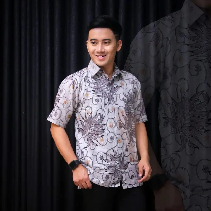 Camicie batik estive 2025 a maniche corte da uomo, taglie Malesia e Indonesia disponibili alla moda musulmana
