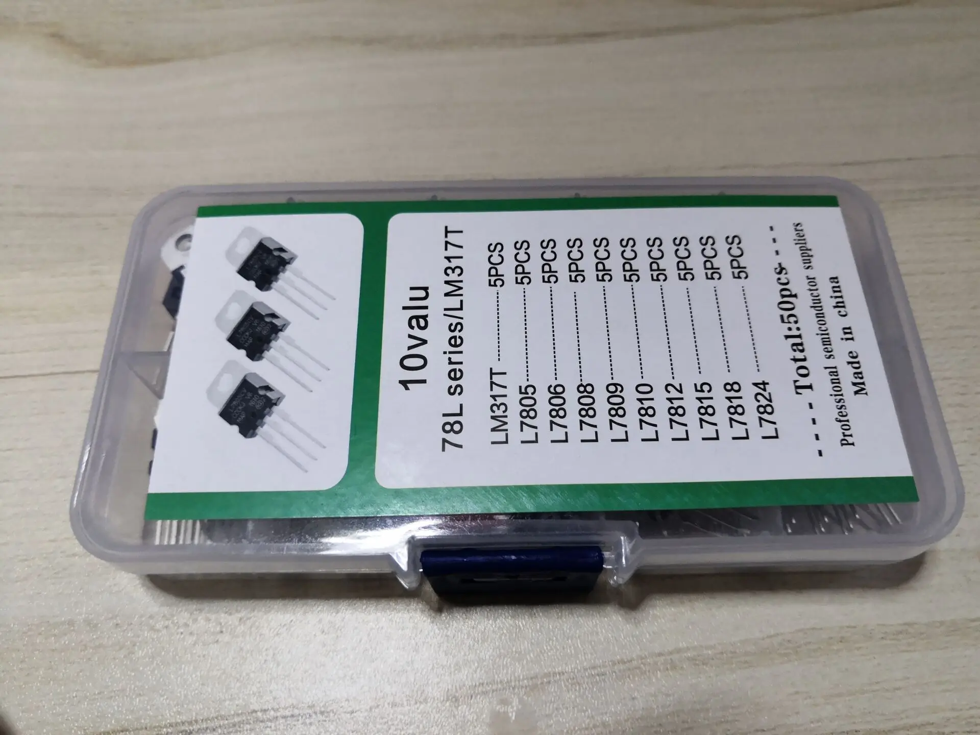 1box 50pcs L7808 L7809 7810 L7812 7815 7818 7824/CV LM317T Three-Terminal Voltage Regulator 10 Values Transistor Kit L7805 L7806
