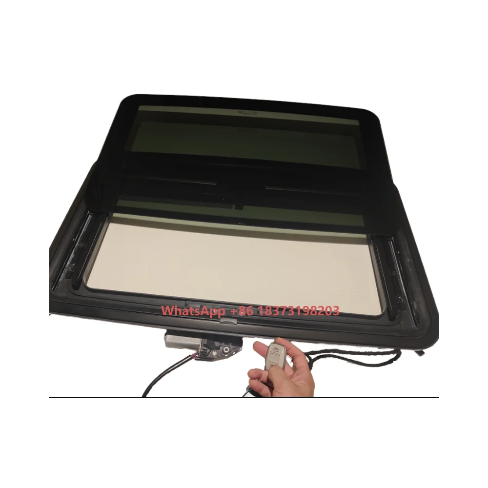 

Competitive Price Universal Electric Sunroof 750*450 mm Body Parts for Cars