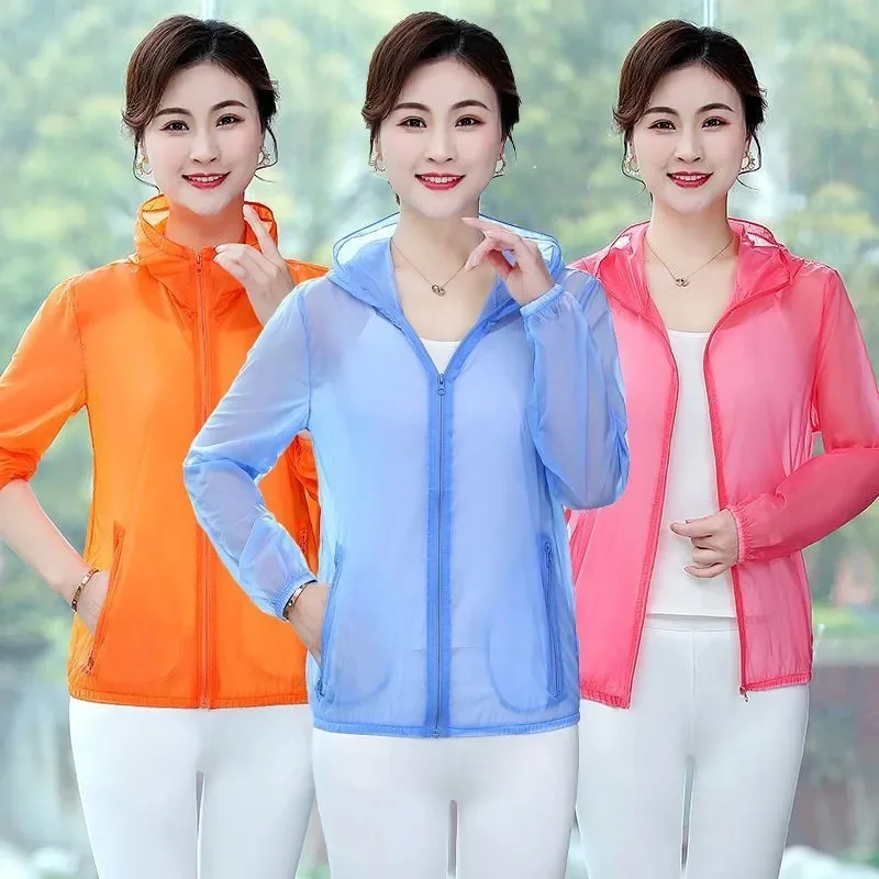 

Sunscreen Jacket Female 2025Summer New Short Sun Protection Clothing Coat Lady Hooded Middle-Aged Mother Thin Outwear Women Tops