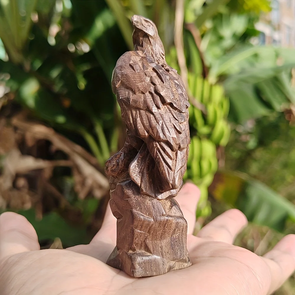 3.8 Inch Hand-Carved Wooden Eagle Craft Ornament Suitable for Home Decoration, Gift Giving, and Adornment. Small Ornament, Cute Animal Desktop Decoration