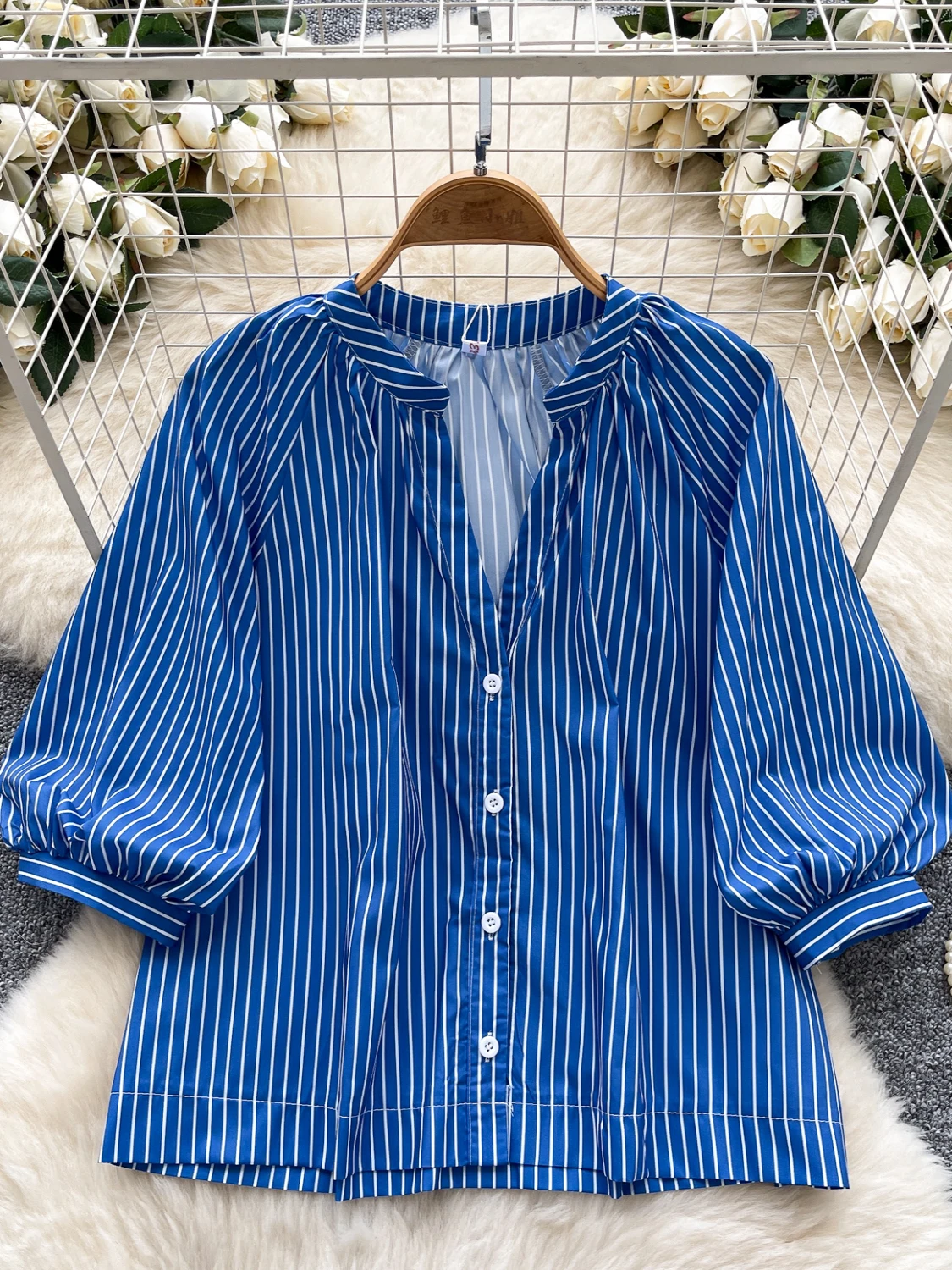 

Ele V-ne Lantern Sve Striped irt Women's Summer Faionable Casual Loose Top Korean Sle Long Sve Commute
