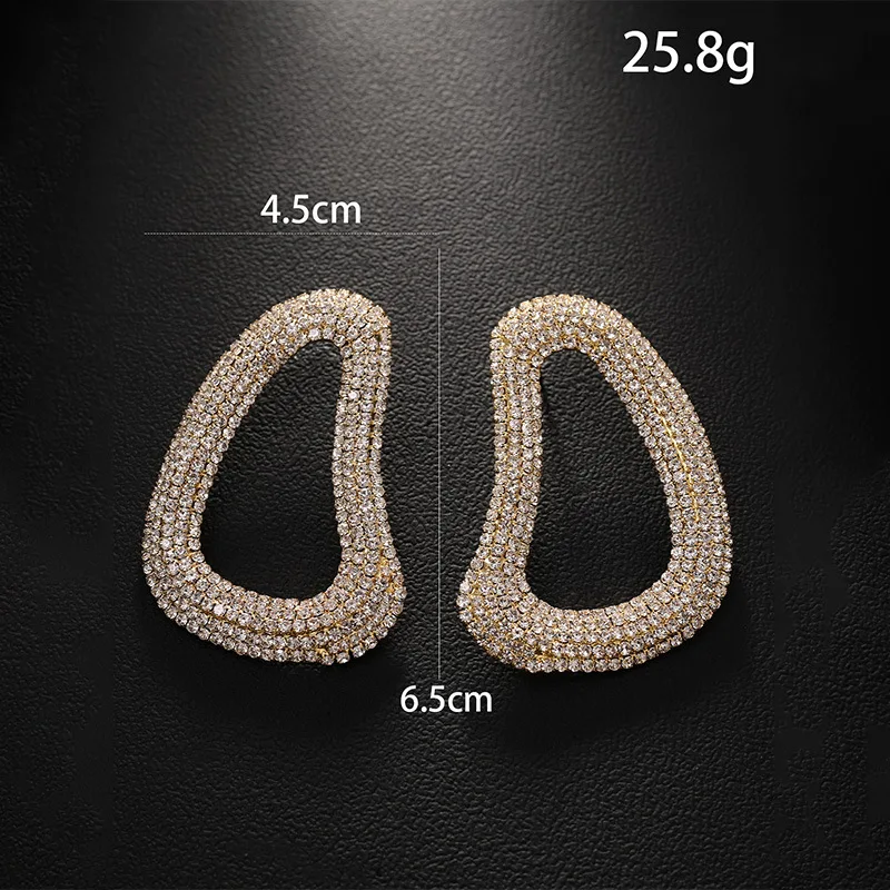 New geometric earrings, high-end exaggerated rhinestone earrings, full of diamonds catwalk accessories, women's earrings.