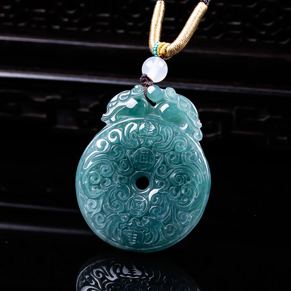 

Синий водный нефрит, натуральный изумруд, благоприятные облака, пончик, кулон, ожерелье, резной шарм, ювелирные изделия из жадеита, модные подарки, сертификат