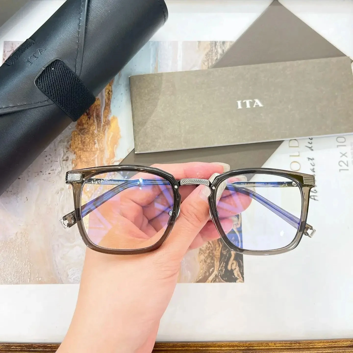 

Original ADITA DLX415 Classic Leisure Transparent Lenses Business Men Sunglasses Trend Luxury UV400 Square Women Couple Eyewear