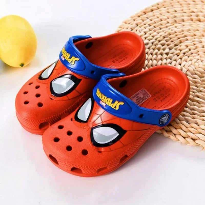 

MINISO Marvel Cartoon cute Spider Man sandals children's non-slip beach shoes casual breathable EVA slippers clogs garden shoes