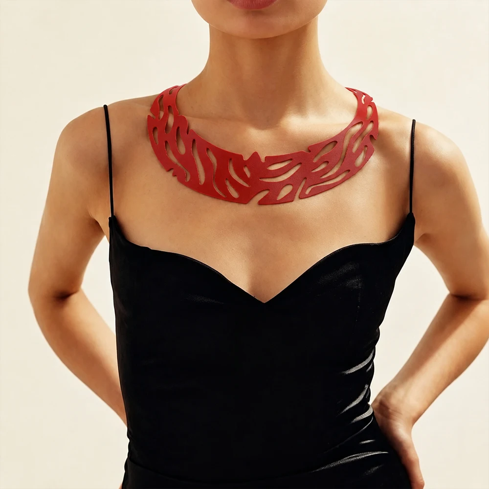 Marliwoo Boho Style PU Leather Hollow Cut‑out Collar Necklace Abstract Flame Bib Necklace Fashion Accessory