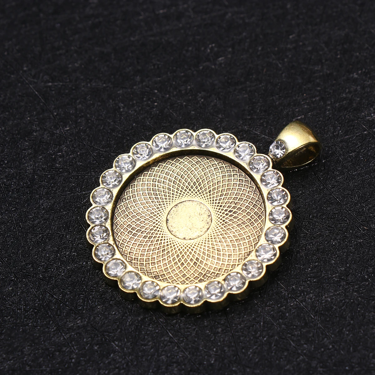 

12Pcs Round Time Gem Pendant Parts Alloy Rhinestone Jewelry Accessories Durable DIY Necklace Accessories Beauty Glossy Craft