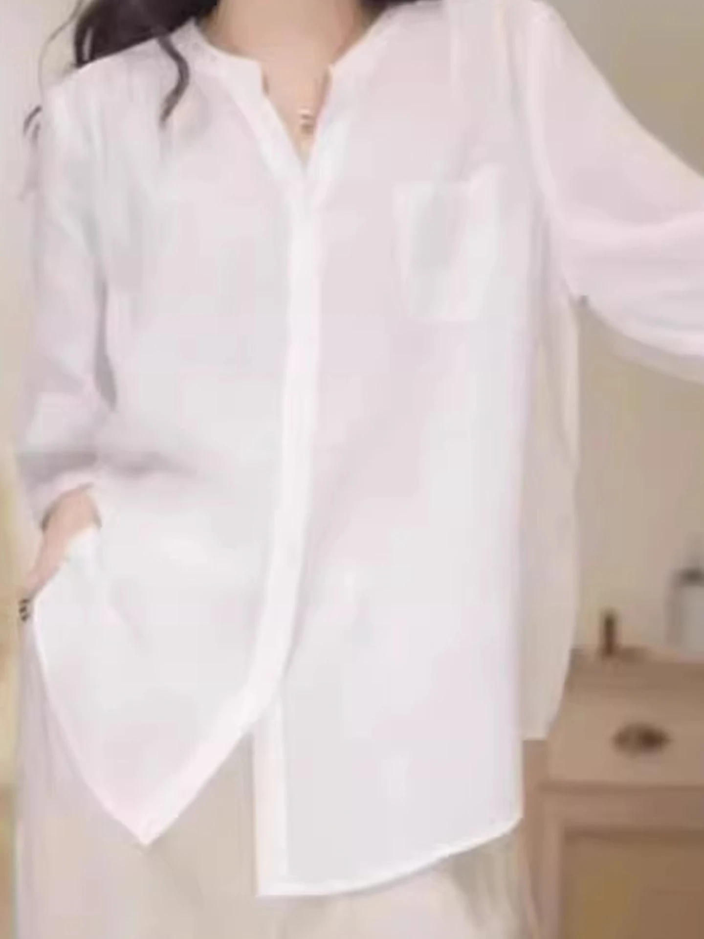 Csa de Chiffon Solta com Um Botão e Manga Sete, Estilo F Verão 2025, Design em Cor Pura, Top Trendy Versão Coreana ...