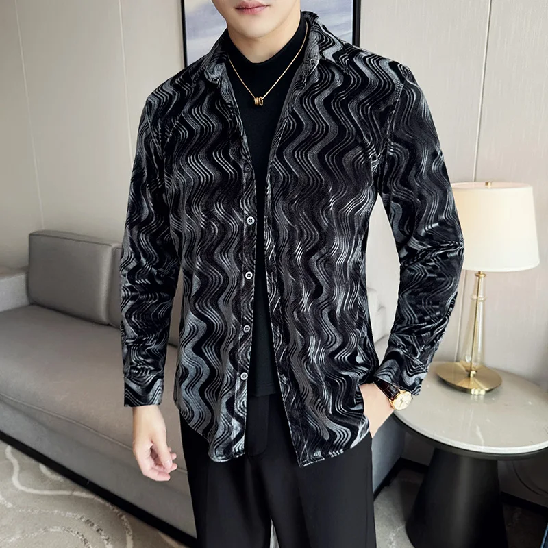 2024 Fall and Winter New Men Gold Velvet Non-iron Shirt Black / Gray Fashion Homme Wedding Prom Party Luxury Wave Dress Tops