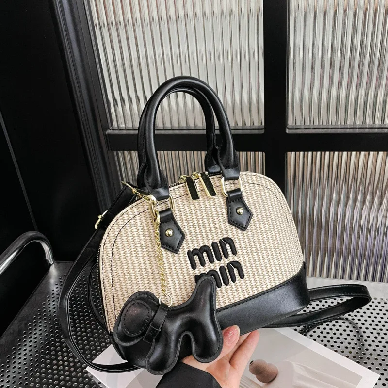 

2025 Trendy Shell Clutch Bag for Women - Stylish Crossbody Purse, Fashion Minimalist Shoulder Bag, Boho Beach Accessory