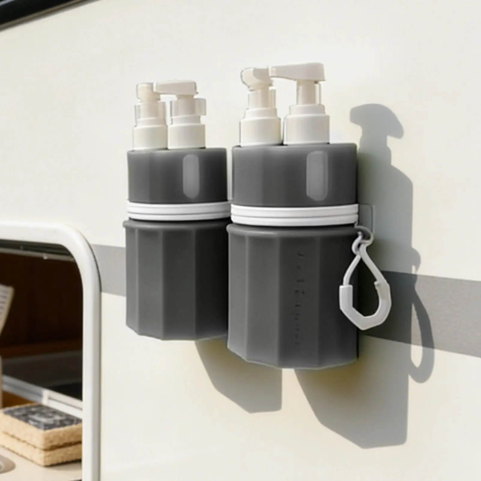 4 in 1 Travel Pump Bottle Leakproof Vacuum Suction Refillable Travel Dispenser Bottle for Conditioner Body Wash Lotion Liquid