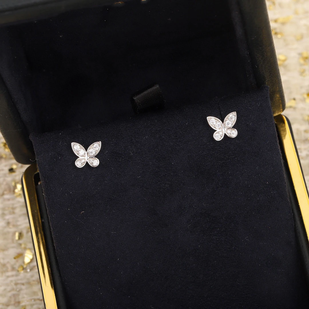 2026 Hot Brand Pure 925 Sterling Silver Jewelry Lady Flower Diamond Butterfly Stud Earrings White Round Back Lock Luxury Quality