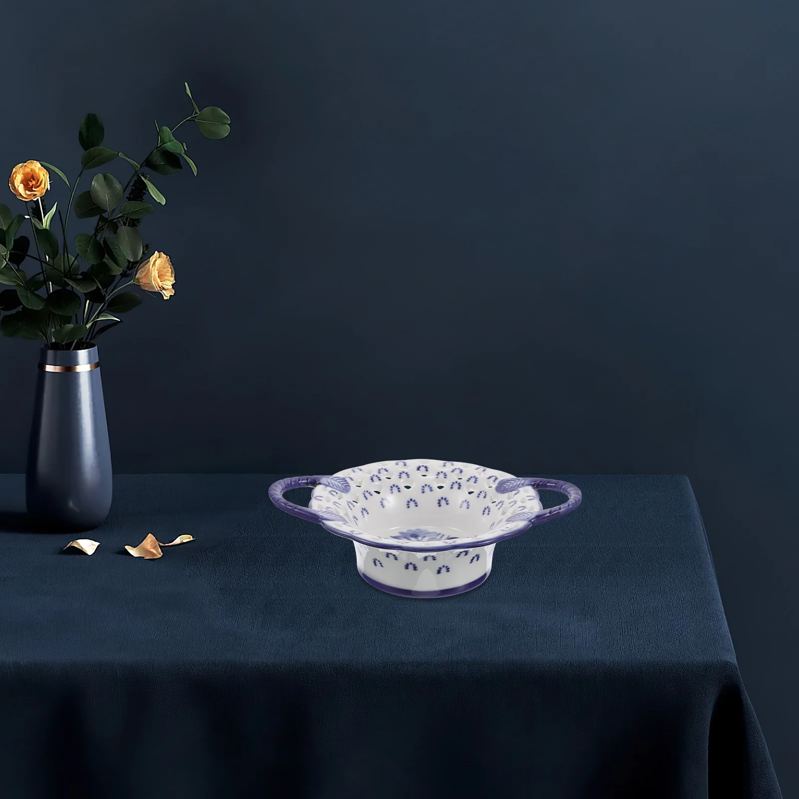 

Creative Porcelain Fruit Plate Hollow Design Decorative Candy Dish Dessert Platter Multifunctional Serving Tray Home Use