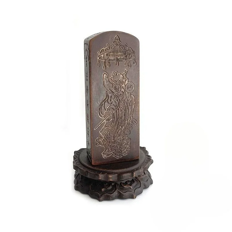The old method piece Jiutian Xuanru is all hand-carved and has a lightning strike jujube token.