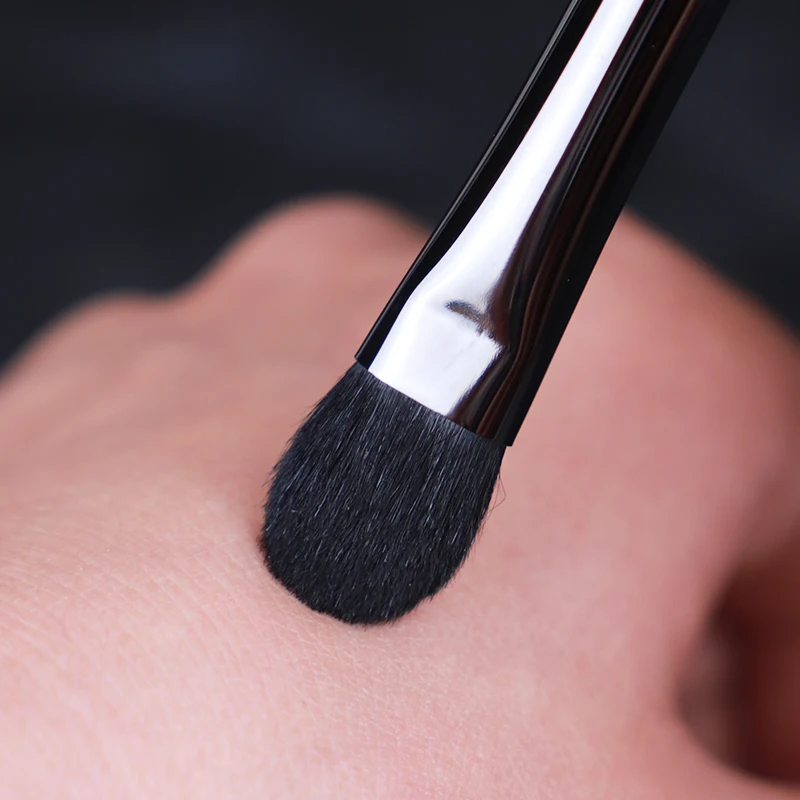 Piccasso Pennello per trucco grigio 707 Pennello per ombretto medio Pennello per sbavature per ombretto viso professionale in legno massello di pelo di scoiattolo morbido