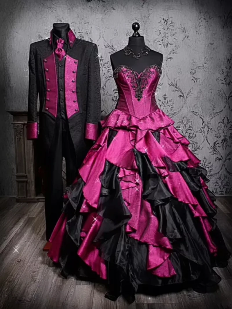 Gaun Pengantin Antik Gotik Gaun Pengantin Kerut Halus Gaun Pesta Prom Satin Hitam dan Fuchsia Sayang Tanpa Tali Disesuaikan
