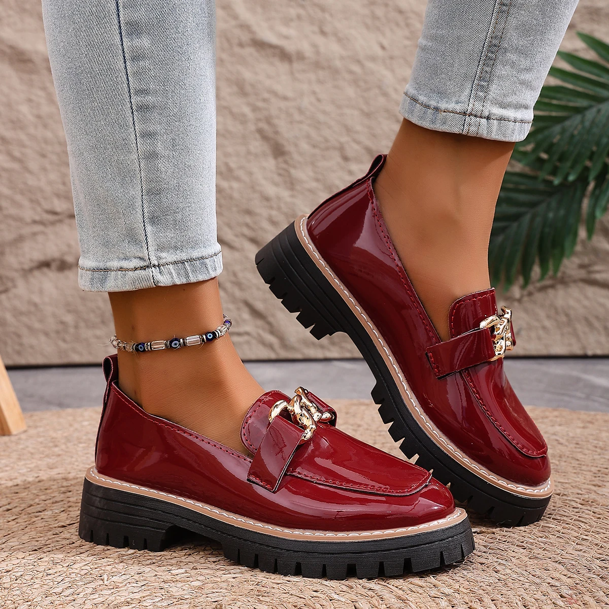 Women Round Toe Mid Heels Loafers Platform Fashion Casual Shoes Metal Chain Trend Buckle Ladies Single Shoes zapatos de mujer