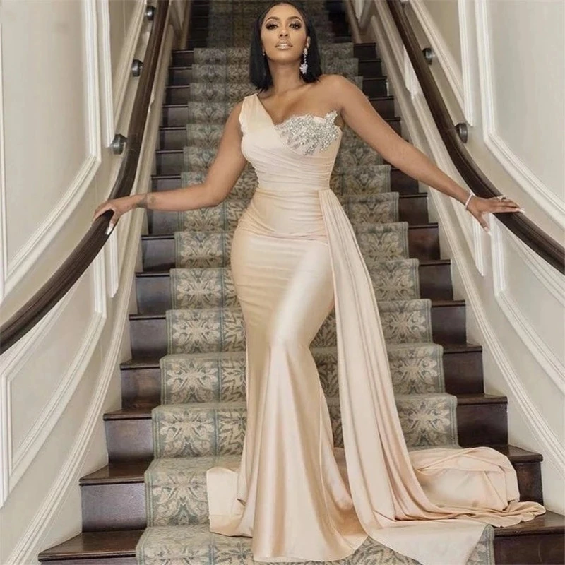 

2022 Champagne Evening Dresses Mermaid African One Shoulder Silver Beading Satin Long Formal Oaacsion Prom Gowns Party Wedding