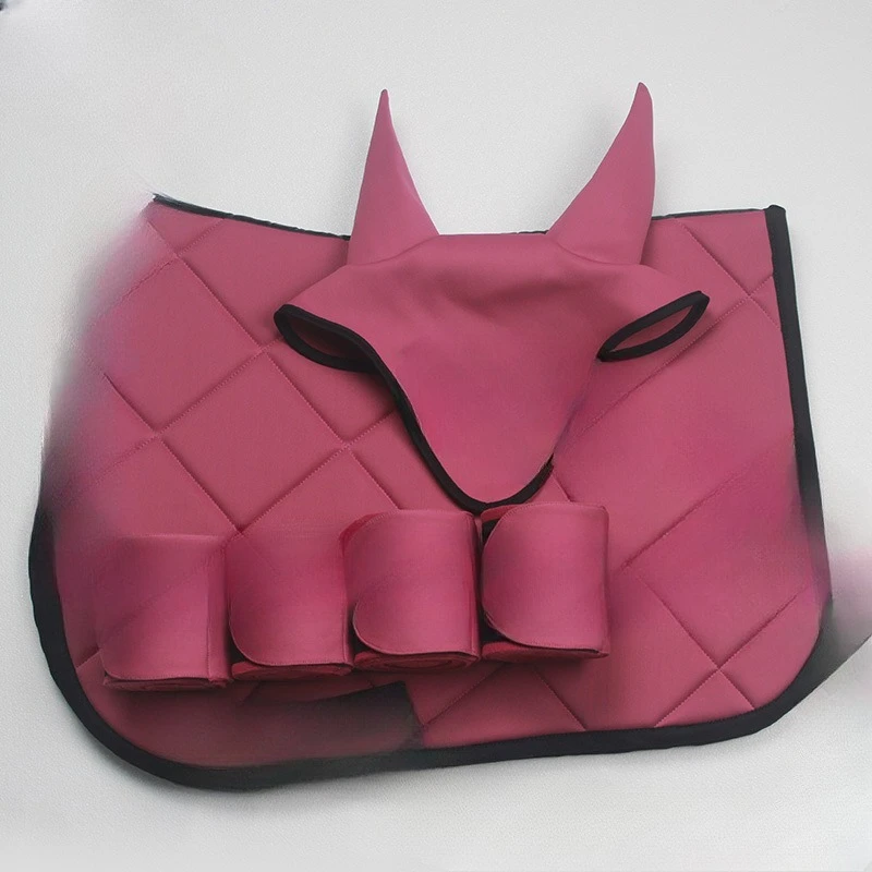 Conjunto de accesorios para caballo: sudadera absorbente para doma, protector de silla de montar, orejeras y leggings.