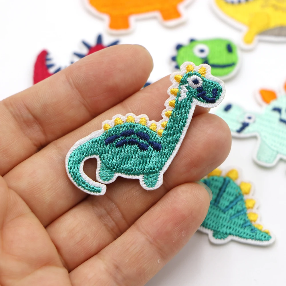 New Arrival 7Pc/Lot Mixed Colors Dinosaur Embroidered Patches Iron On Cartoon Colorful Patches For Clothing Motif Applique