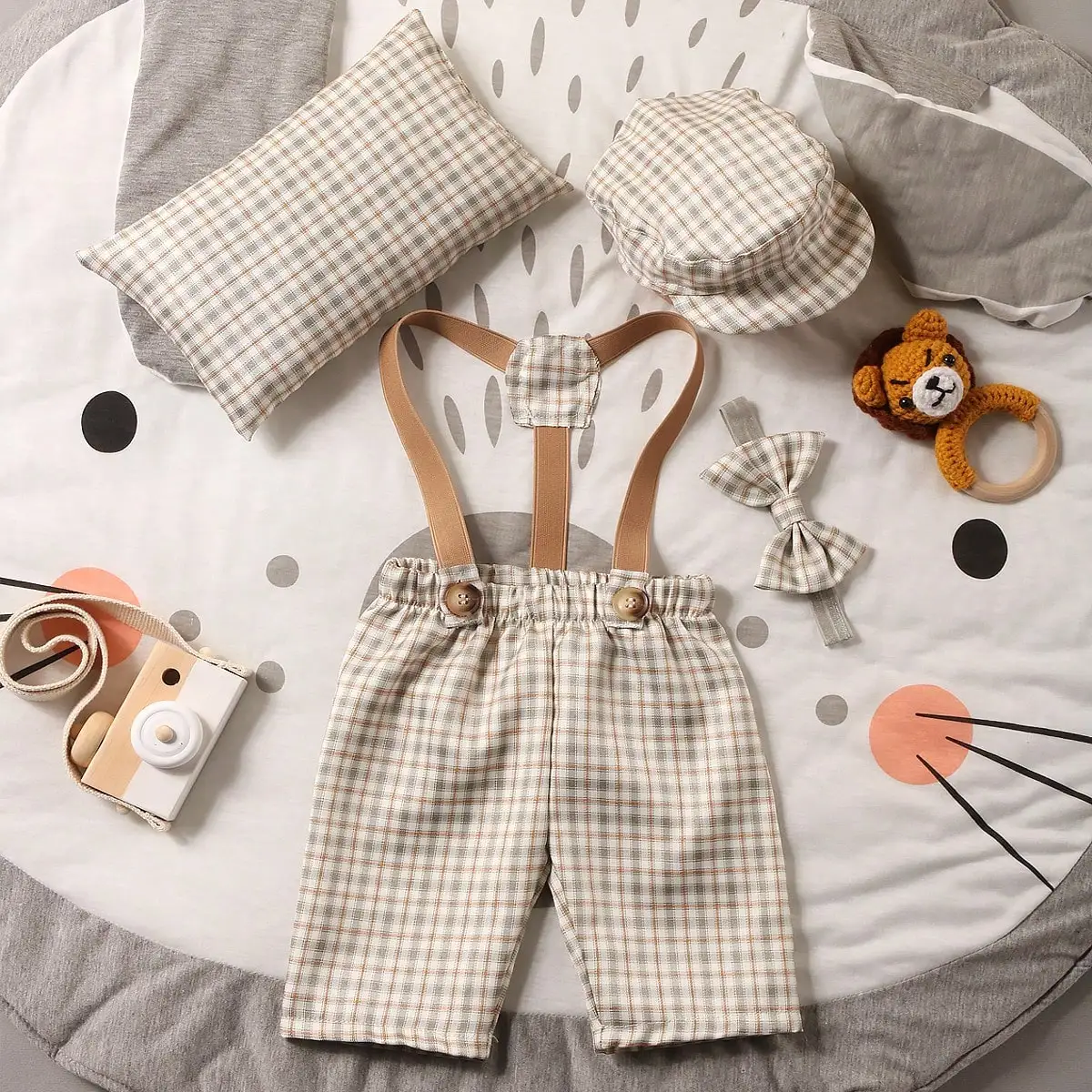 Ylsteed 4 Pieces Set Newborn Props Plaid Outfit for Photoshoot Baby Boy Overalls With Hat Posing Pillow Infant Studio Clothes