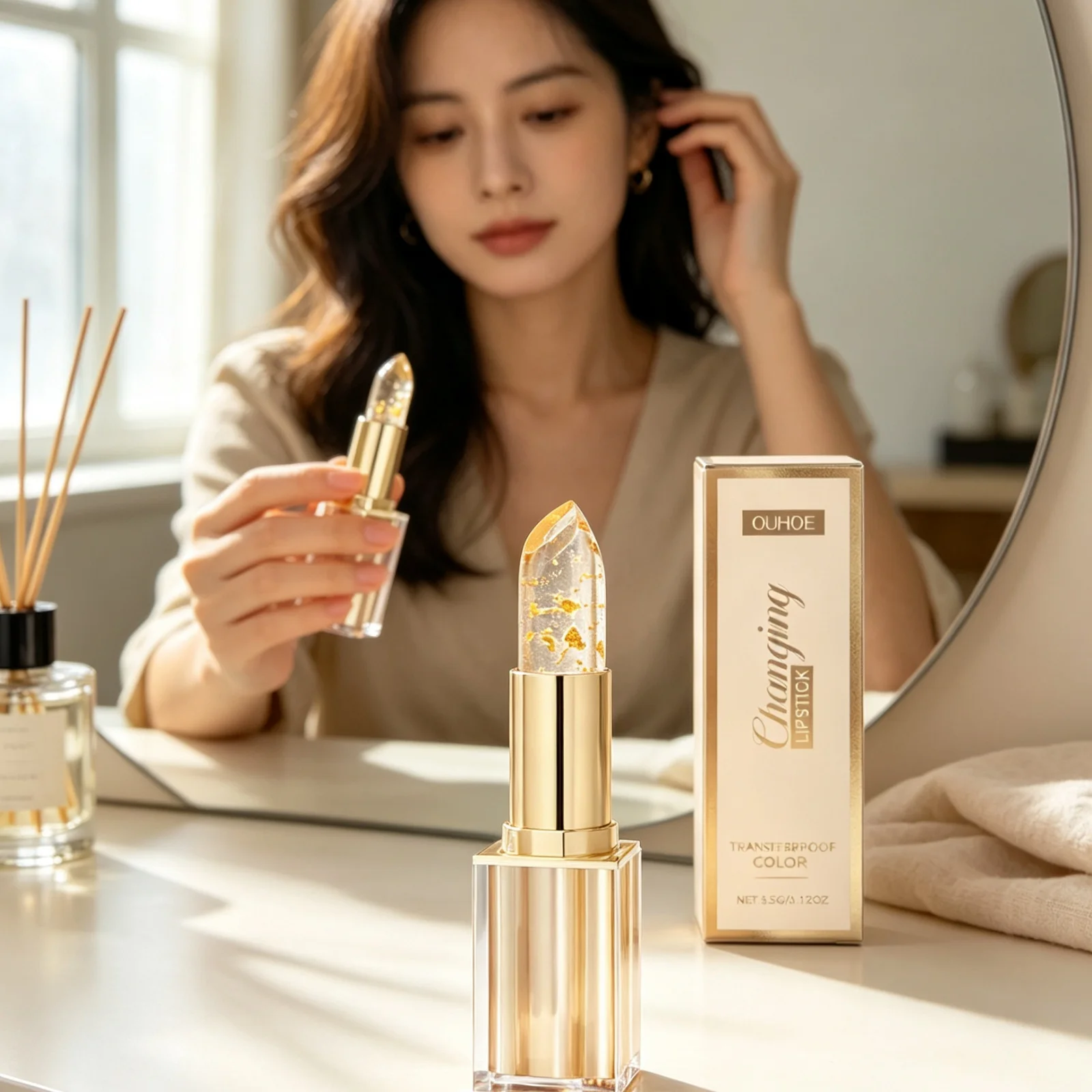 OUHOE Gold Foil Lip Balm Hydrate Lips Continuously Reducing Dryness Smooth Dry Lines Boost Gloss Non Greasy Nourishing Lip Balm