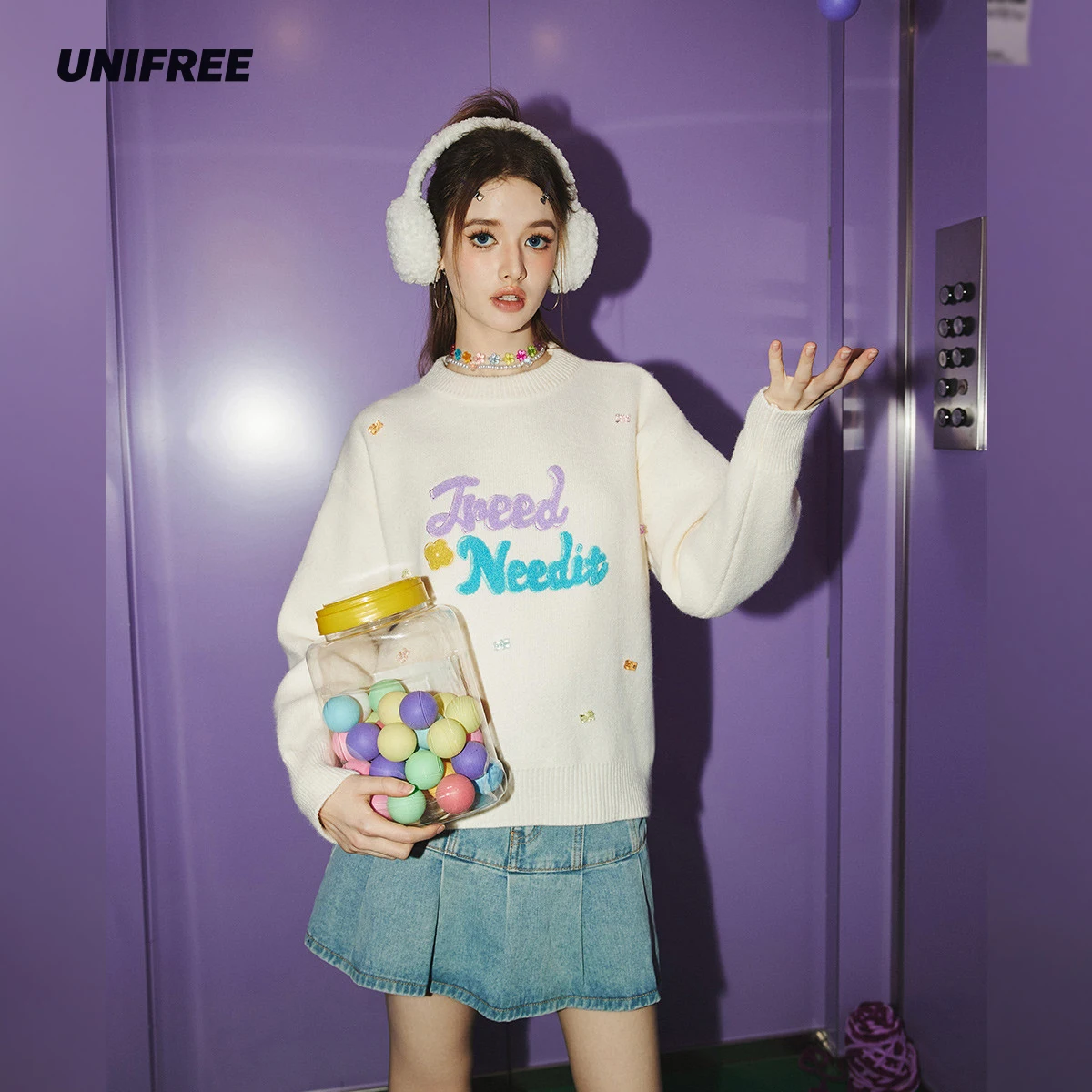 

UNIFREE Colorful Letter Embroidery Sweaters for Women Loose O-neck Vintage Knitted Pullovers Winter Warm Harajuku Sweater