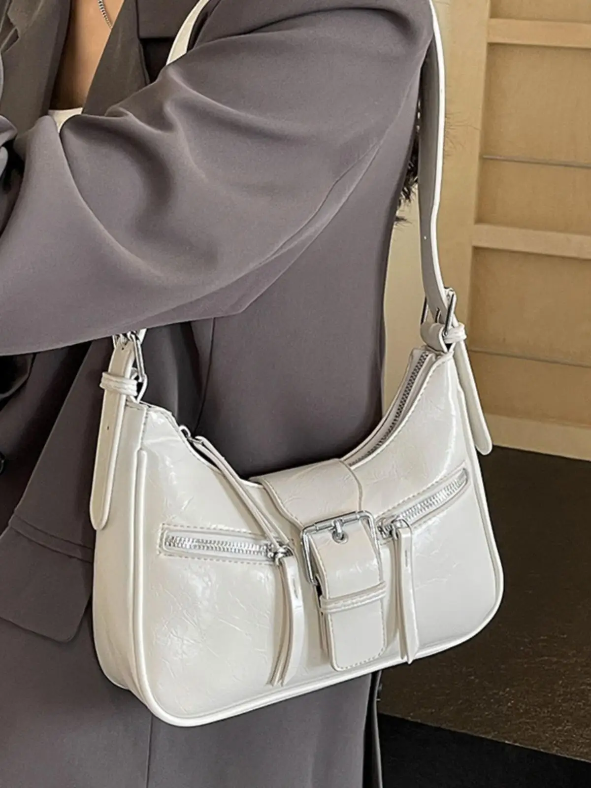 

Women New PU Leather Crossbody Bag Spicy Girl Y2K Style Underarm Single Shoulder Bag Zipper Lock Buckle Personality Handheld Bag