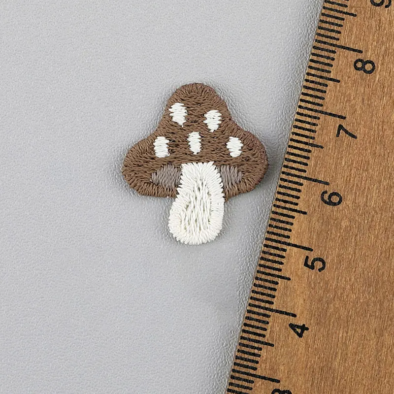 30 Stück neue, wasserlösliche Stoffapplikationen in Pilzform für DIY-Haarspangen, Schuhe, Hüte, Socken und andere Accessoires. – Detail 10