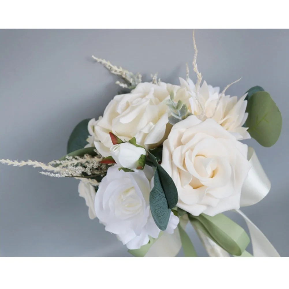 

Искусственный букет из шелковых роз для невесты, связанный вручную, для свадеб, предложений руки и сердца, украшения вечеринок, размер 20-26 см