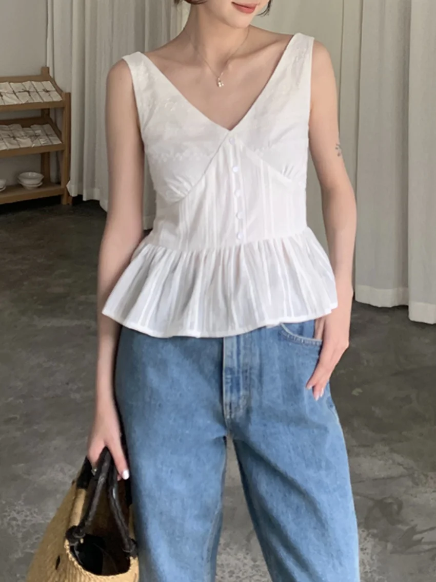 Estrangeiro kitty branco blusas ajustáveis fino-ajuste chique feminino novo decote em v 2025 florais mujer novo doce verão outwear diário suave