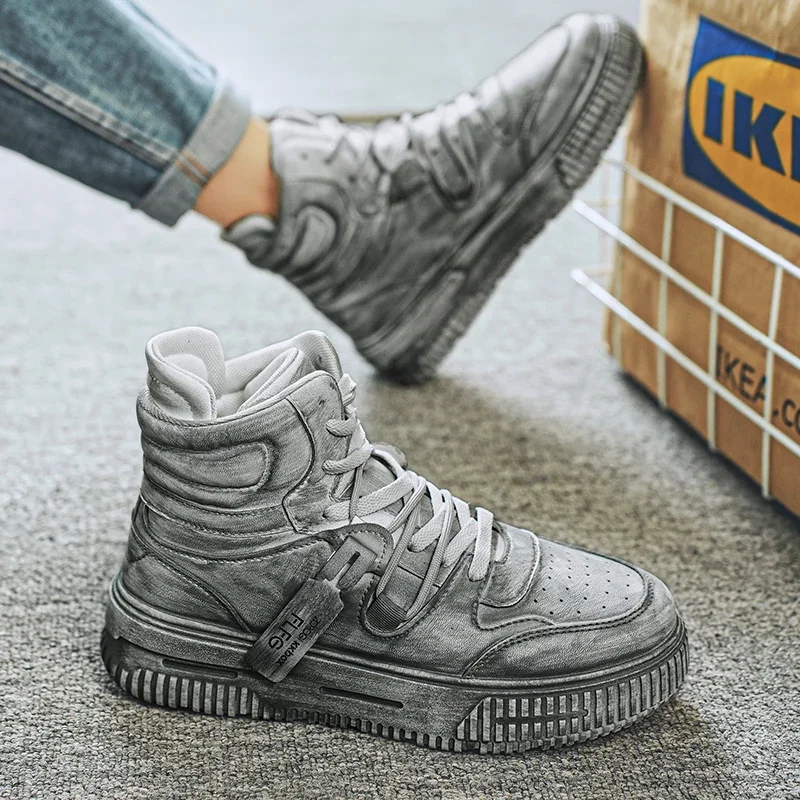 

New Men and Women Student BootsTrend Wear Resistant Two-color Couples Fashion Casual Sneakers High Top Skateboard Shoes