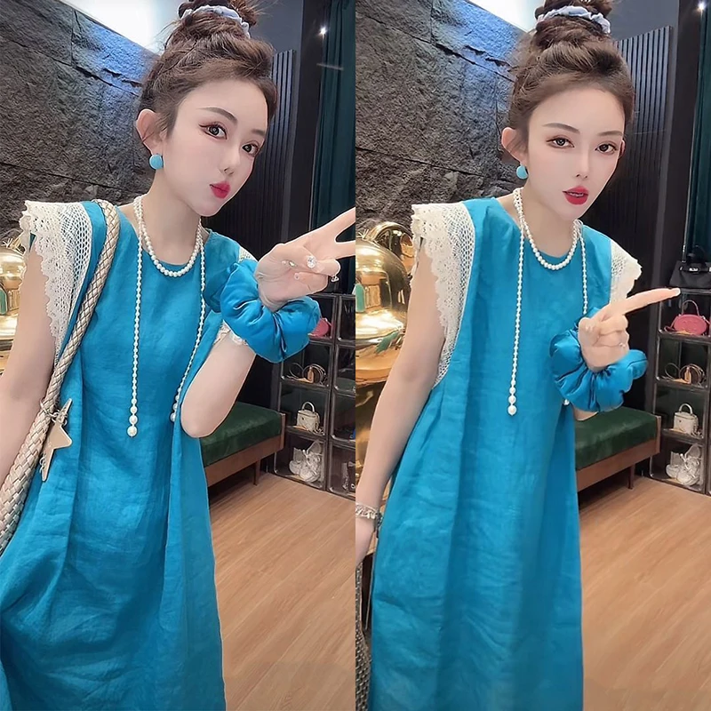 Retro Age Reducing Little Flying Sleeve Dress for Women's Summer 2025 New Fashion Lace Splicing Loose Tank Top Skirt