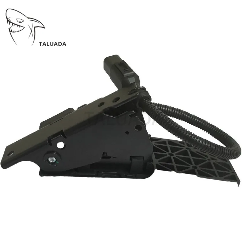 High Quality Accelerator Pedal 15190098 For L60F L90F L110F L150F L180F L220F L350F Loader Accelerate Motor Pedal Assy