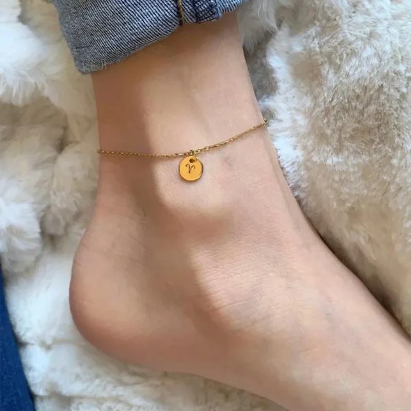 

Custom stainless steel engraved letter round small pendant anklet, women's fashion jewelry, birthday, Valentine's Day gift