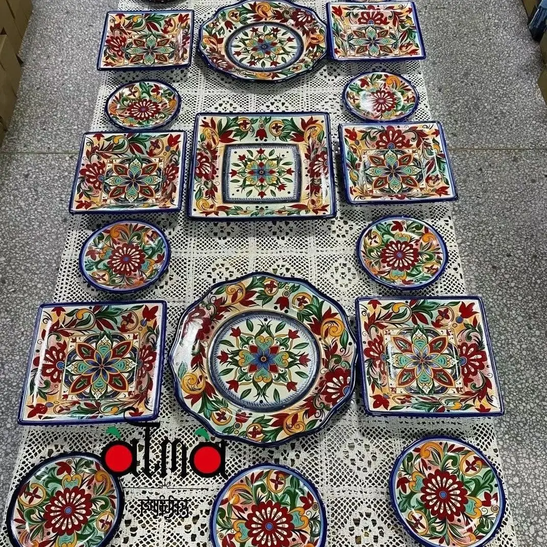 19 hot dish plates, hot dish plates