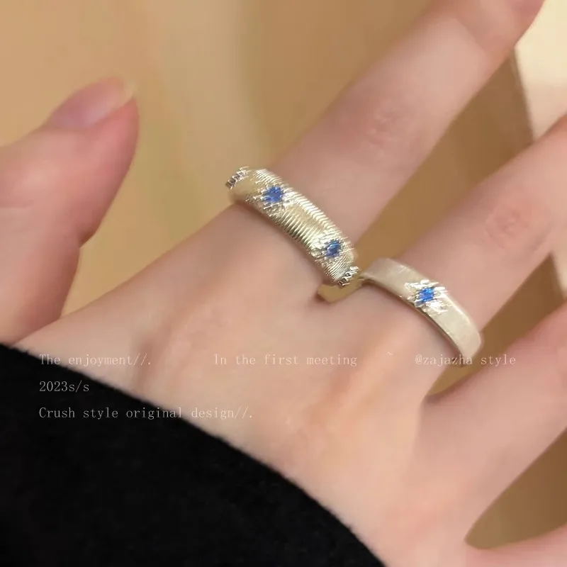 새로운 패션 커플 바다 블루 크로스 브러시드 지르콘 틈새 검지 손가락 단순 반지
