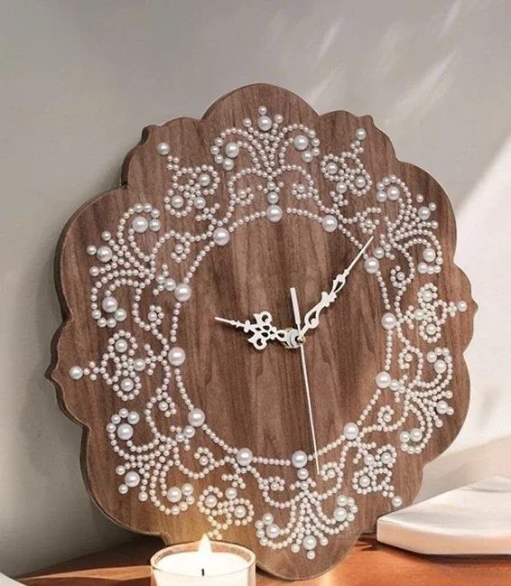 Antique High Sense Pendulum Wall Clock Silent Pearl Hanging Painting Clock for Living Room Dining Room Home Decor
