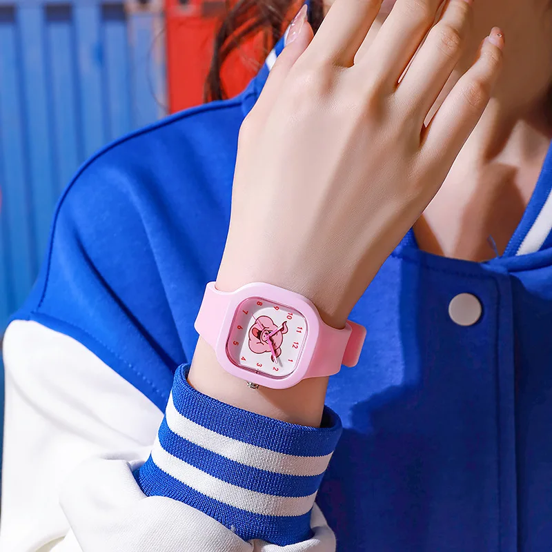 Nuevo reloj Zhou Shi Ying Pinkpig para niños, excepto tres daños, estudiantes de secundaria, Hongxuan en línea