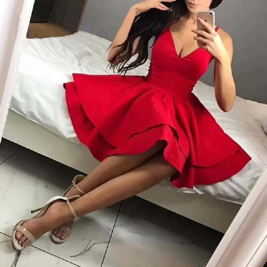 

Cheap Short Red V-Neck Graduation Dresses Vestidos De Festa Simple Satin Junior Homecoming Birthday Evening Party Gowns